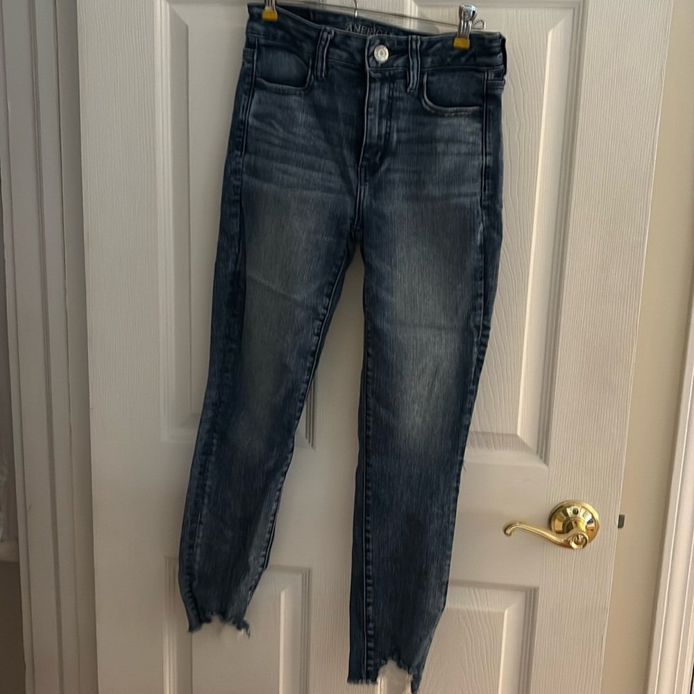 American Eagle Outfitters next level stretch X crop/ ripped ankle look  size 4